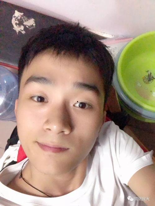 每日大赛自拍吃瓜,自拍吃瓜,趣味横生