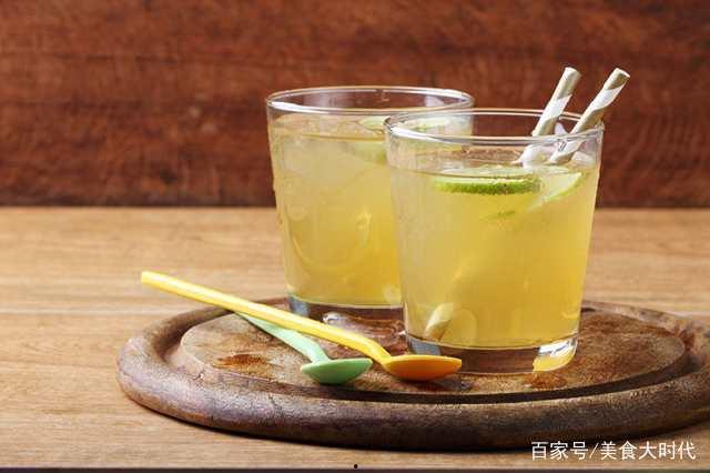 吃瓜皇冠梨可以喝蜂蜜吗,蜂蜜相伴更佳？揭秘水果与甜蜜的完美搭配